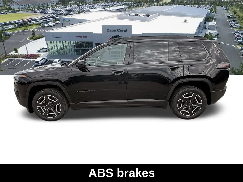 New 2026 Diamond Black Crystal Pearl-Coat Exterior Paint Jeep Laredo image 8