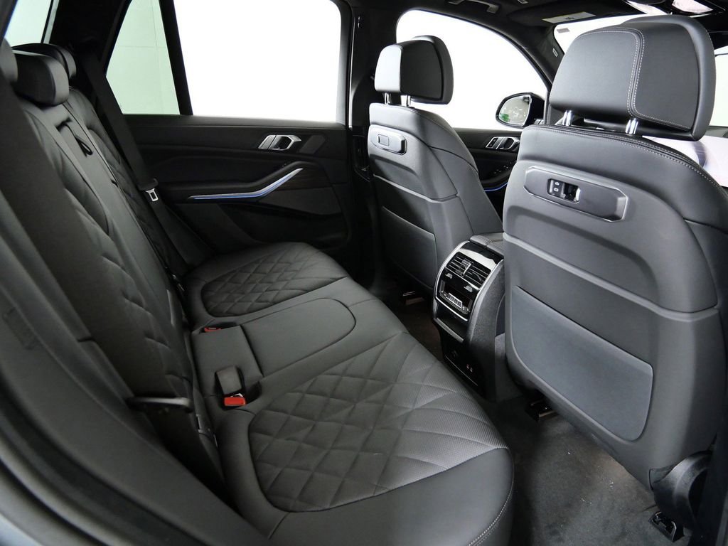 Used 2026 Skyscraper Grey Metallic BMW xDrive50e image 27