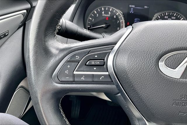 Used 2023 Black INFINITI LUXE image 18