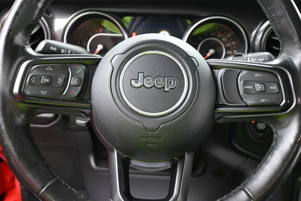 Used 2019 Red Jeep Unlimited Sport Altitude image 13