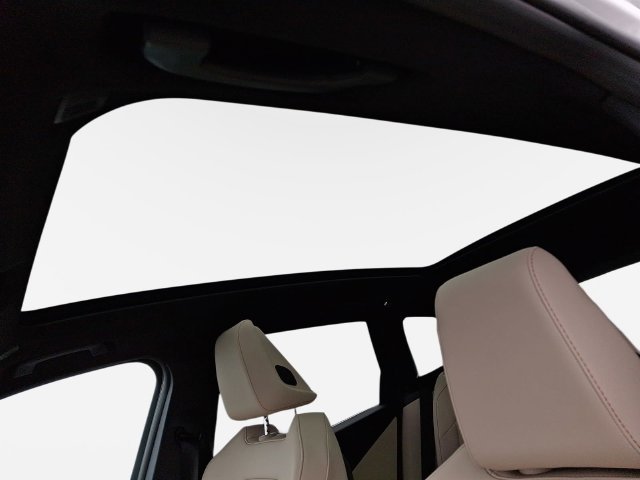 Used 2026 Mineral White Metallic BMW 30 xDrive image 12