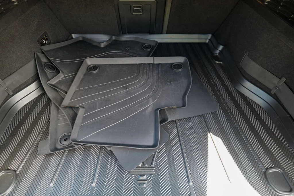 Used 2017  Maserati S image 67