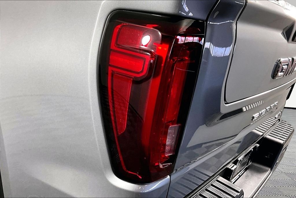 Used 2025 Silver GMC AT4 image 23