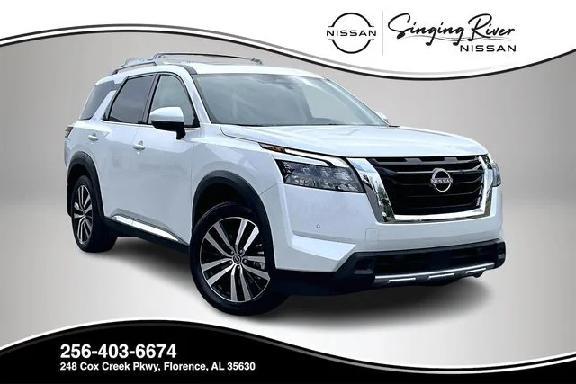 2025 Nissan Pathfinder Platinum 2WD's photo
