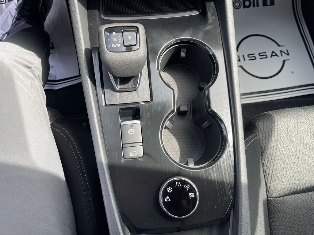 New 2026 Boulder Gray Pearl Nissan SV image 23