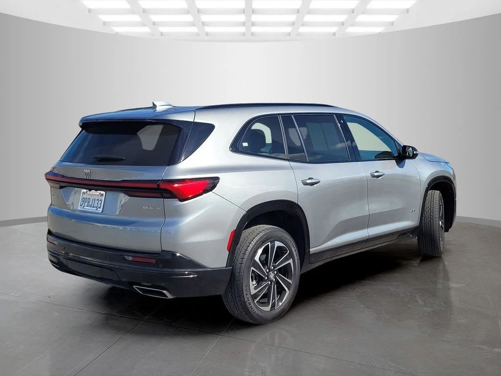 2025 Buick Enclave Sport Touring - Photo 4