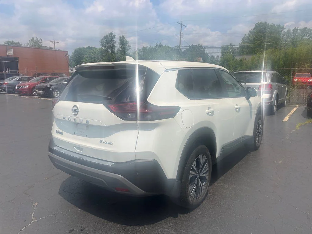 Used 2023 White Nissan SV image 21