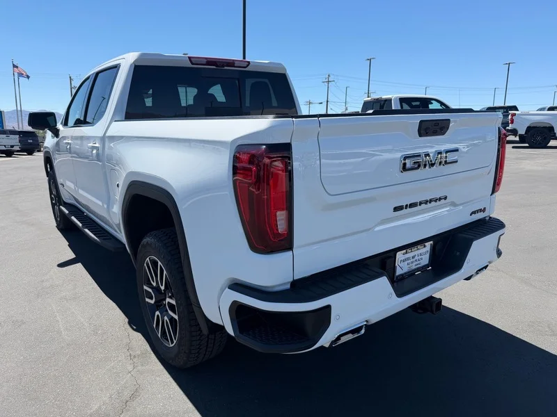 New 2026 Summit White GMC AT4 image 5