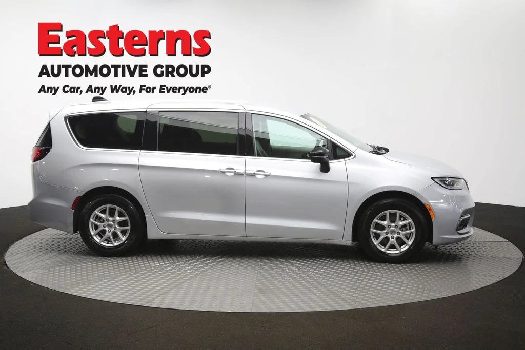 Used 2024 Silver Chrysler Touring L image 47