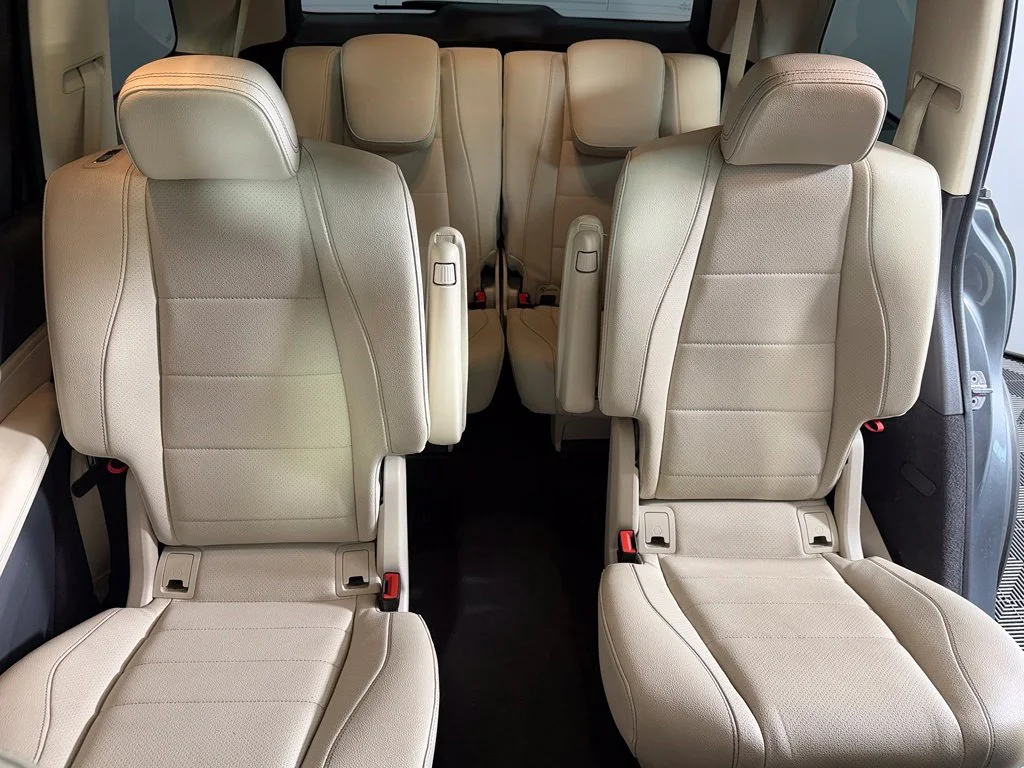 Used 2020 Gray Mercedes-Benz GLS 450 image 18