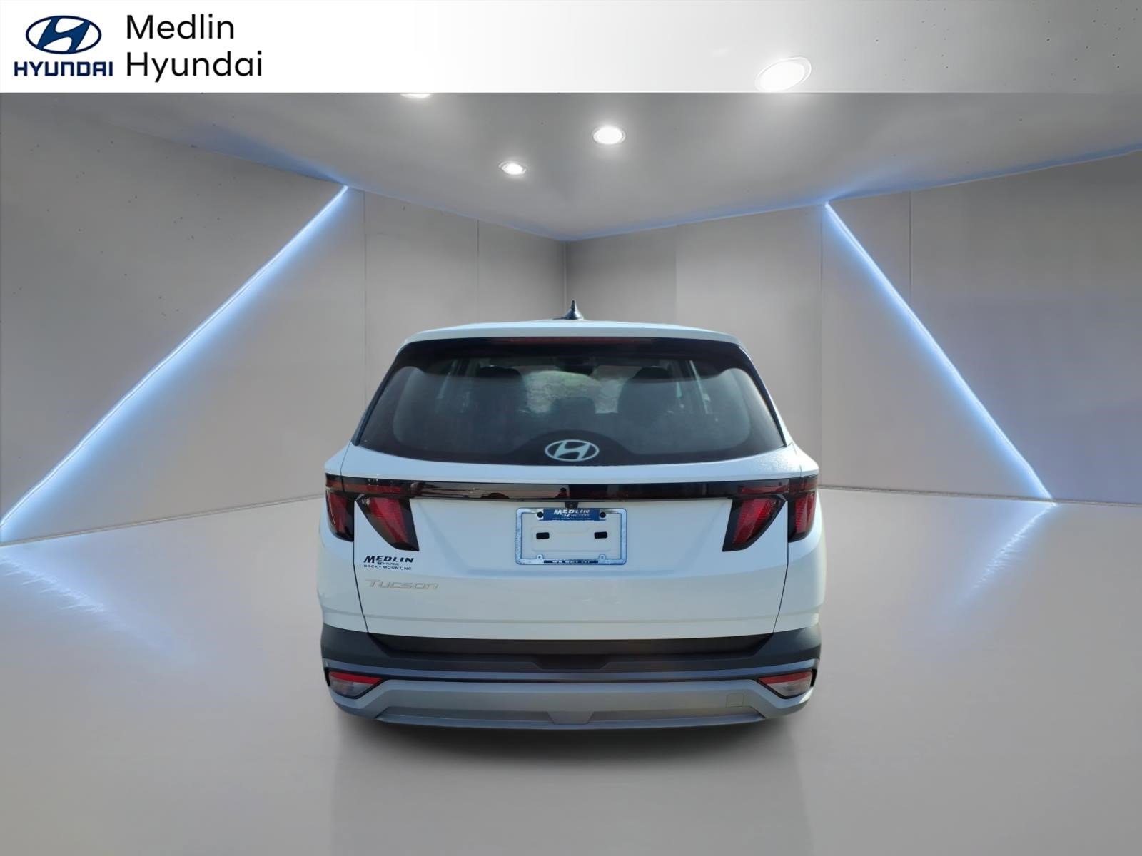 Used 2025 Serenity White Pearl Hyundai SE image 4