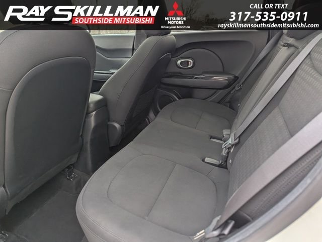 Used 2015 White Kia Exclaim image 14