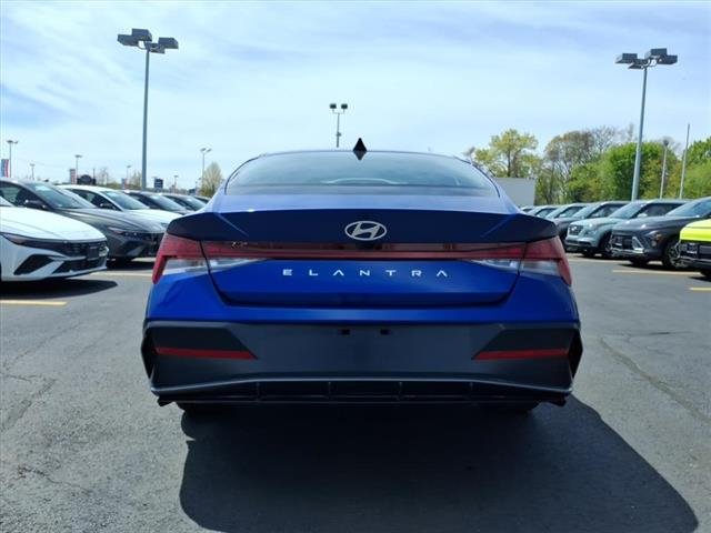 2024 Hyundai Elantra SEL - Photo 6
