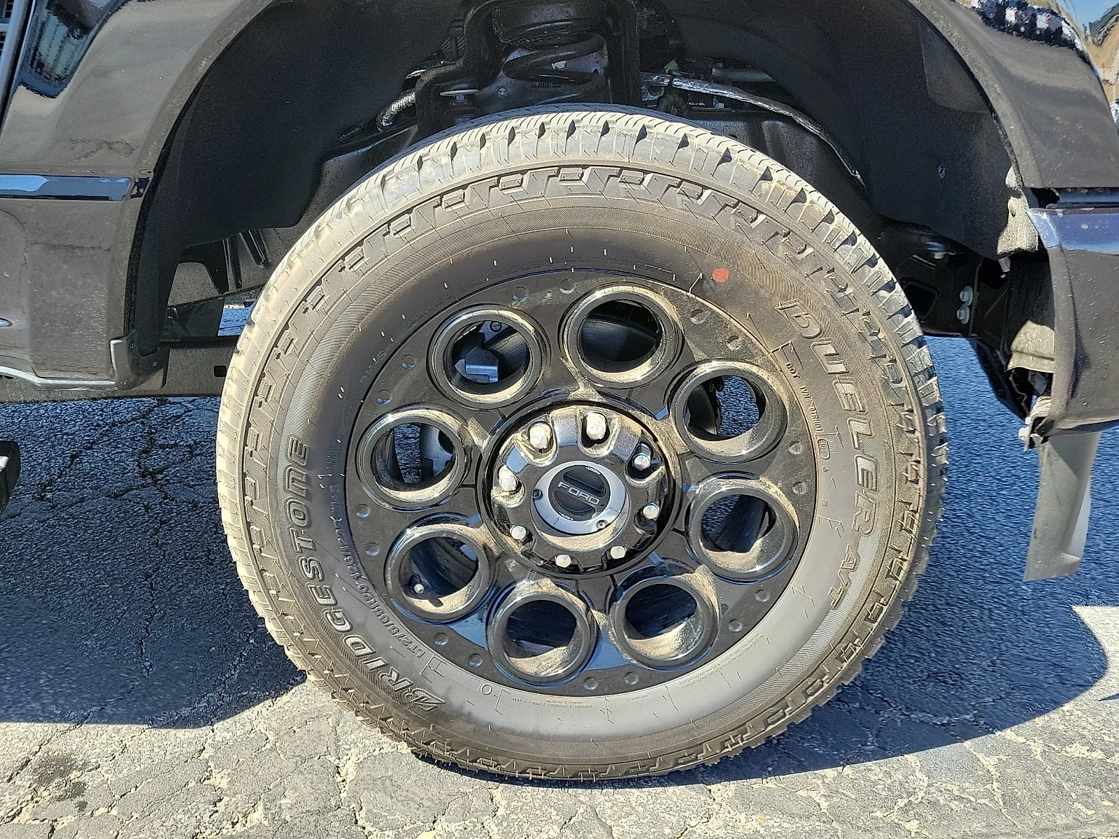 New 2026 Agate Black Metallic Ford F-250&reg; Lariat&reg; image 7