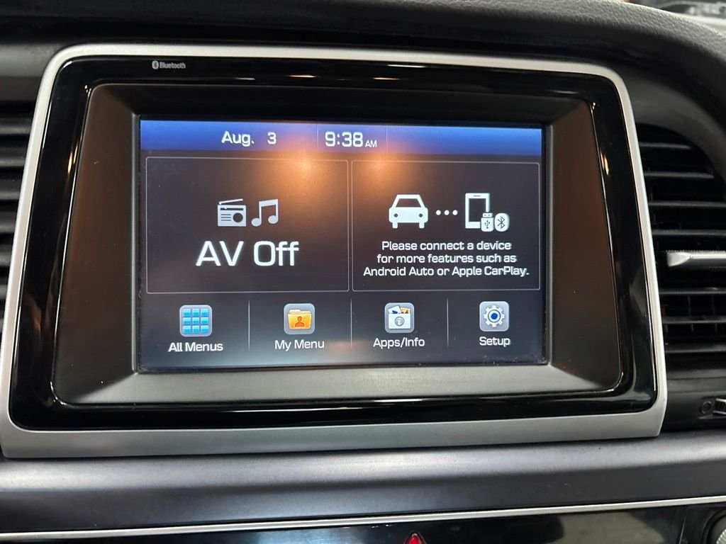 Used 2018 Gray Hyundai SE image 22