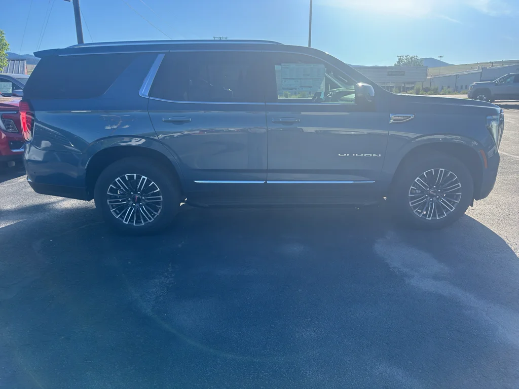 New 2026 Downpour Metallic GMC Elevation image 4