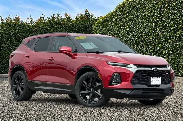 Used 2021 Red Chevrolet RS image 1