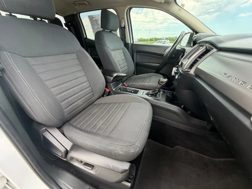 Used 2022 White Ford XLT image 32