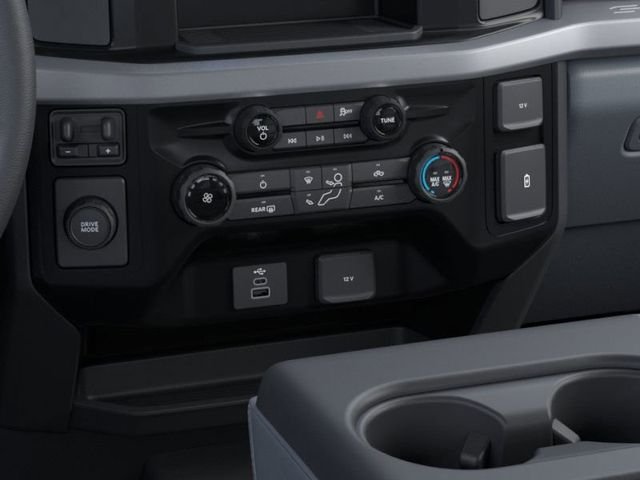 2025 Ford F-350 Super Duty Chassis Cab XL - Photo 15
