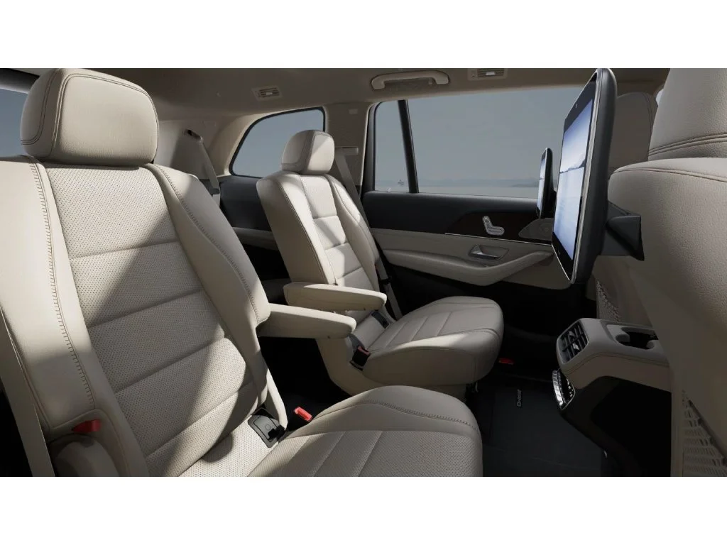 New 2027 White Mercedes-Benz GLS 450 image 40