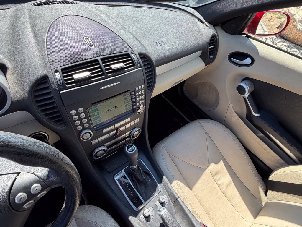 Used 2005 Red Mercedes-Benz SLK 350 image 23