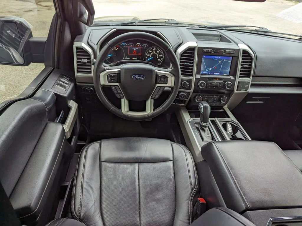 Used 2020 GRAY Ford SuperCrew Lariat 5 1/2 image 18