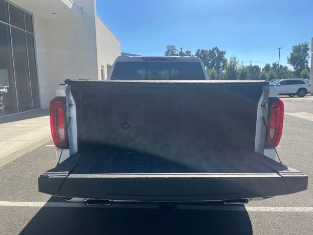 Used 2019 White GMC Denali image 6