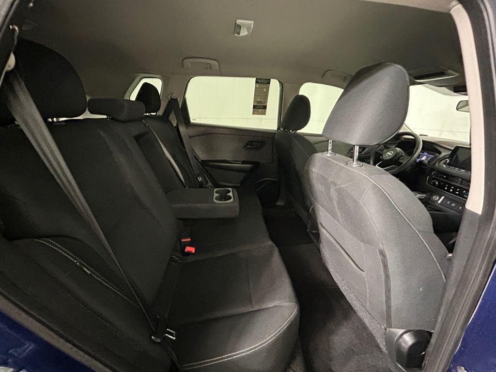 Used 2023 Blue Nissan S image 17