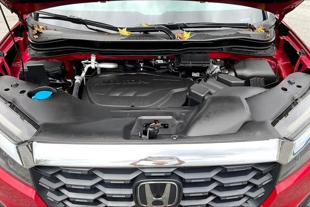 Used 2024 Red Honda EX-L image 32