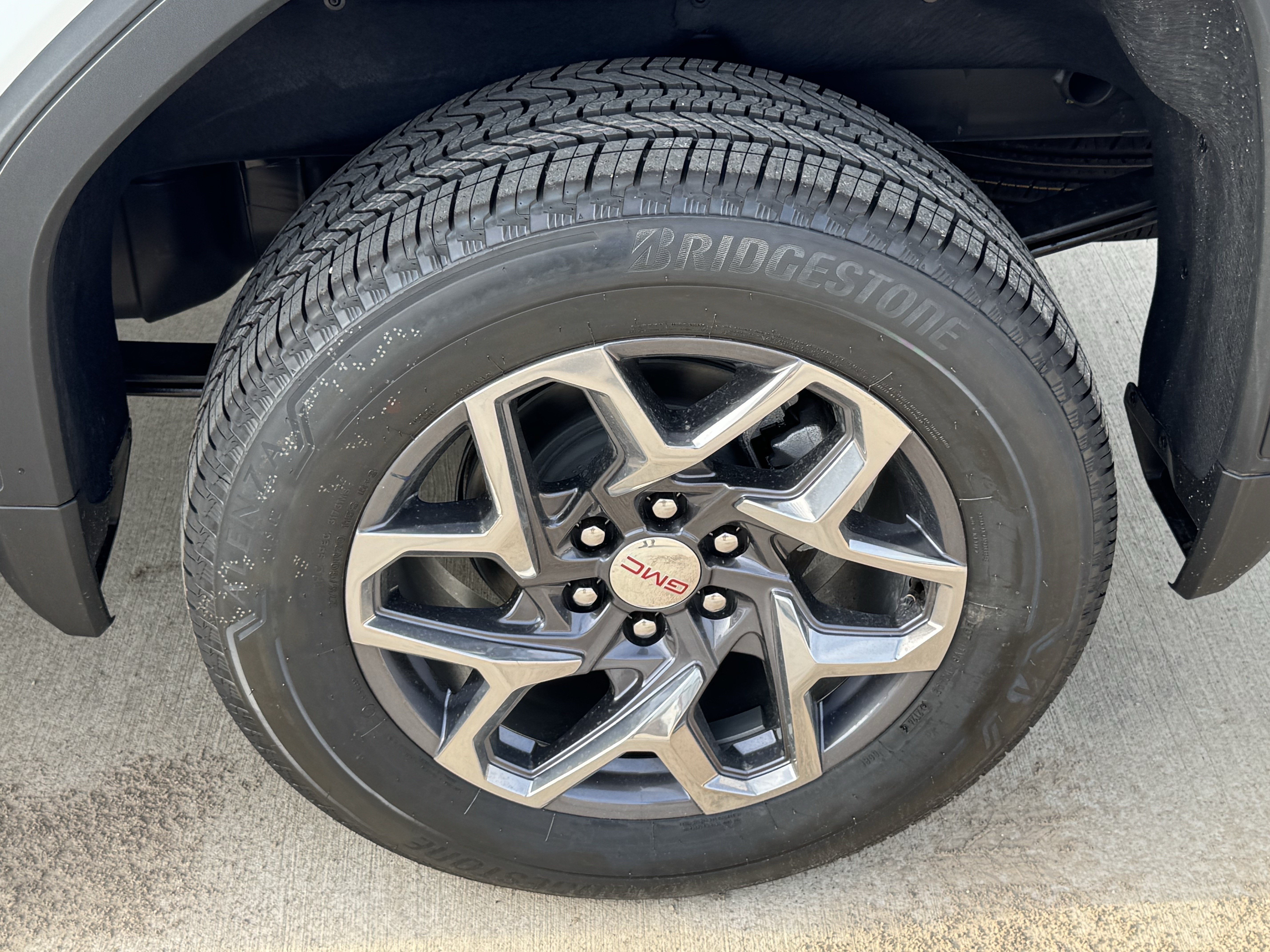 2026 GMC Sierra 1500 SLT - Photo 8
