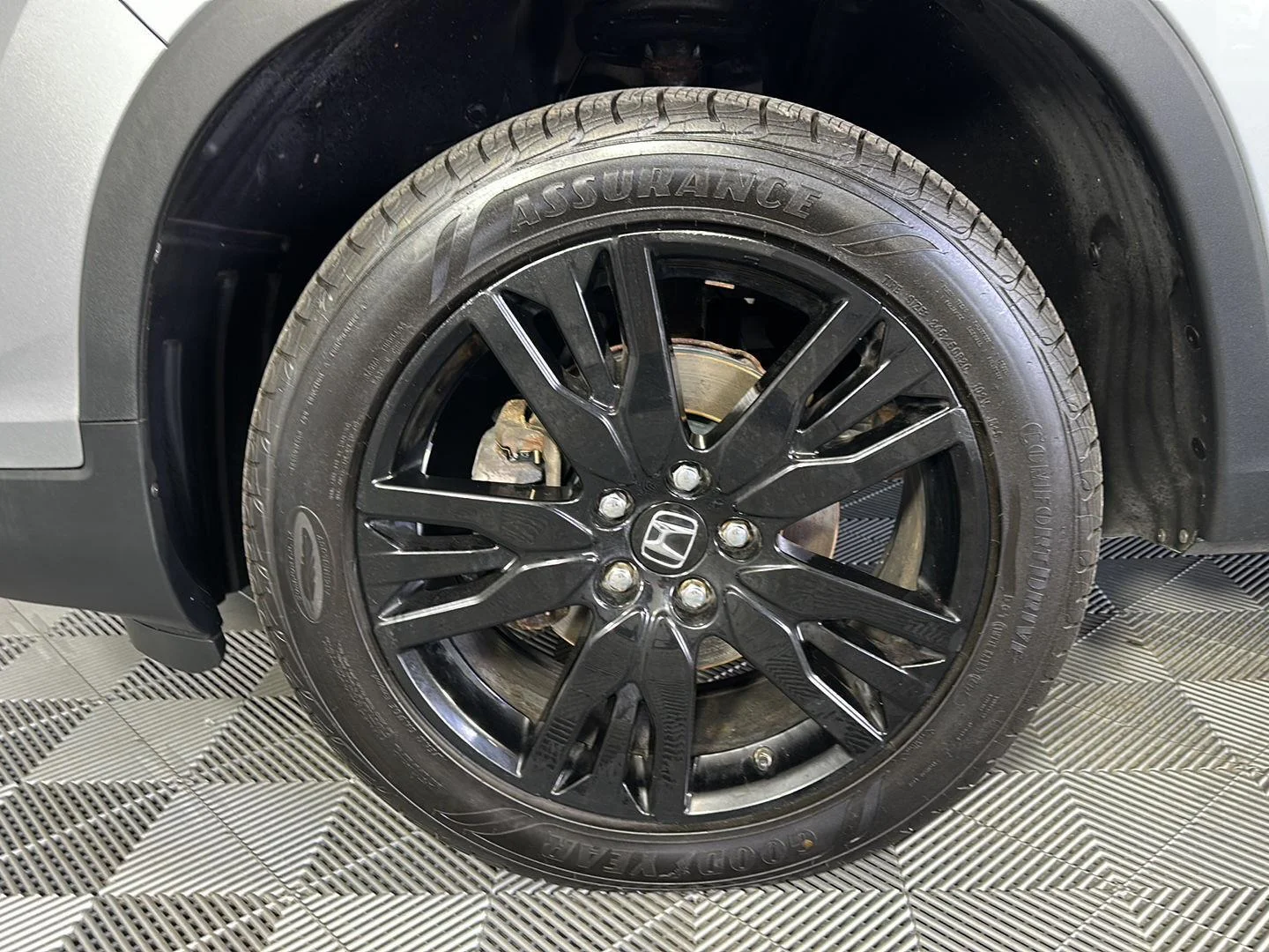 Used 2019 Lunar Silver Metallic Honda Sport image 6