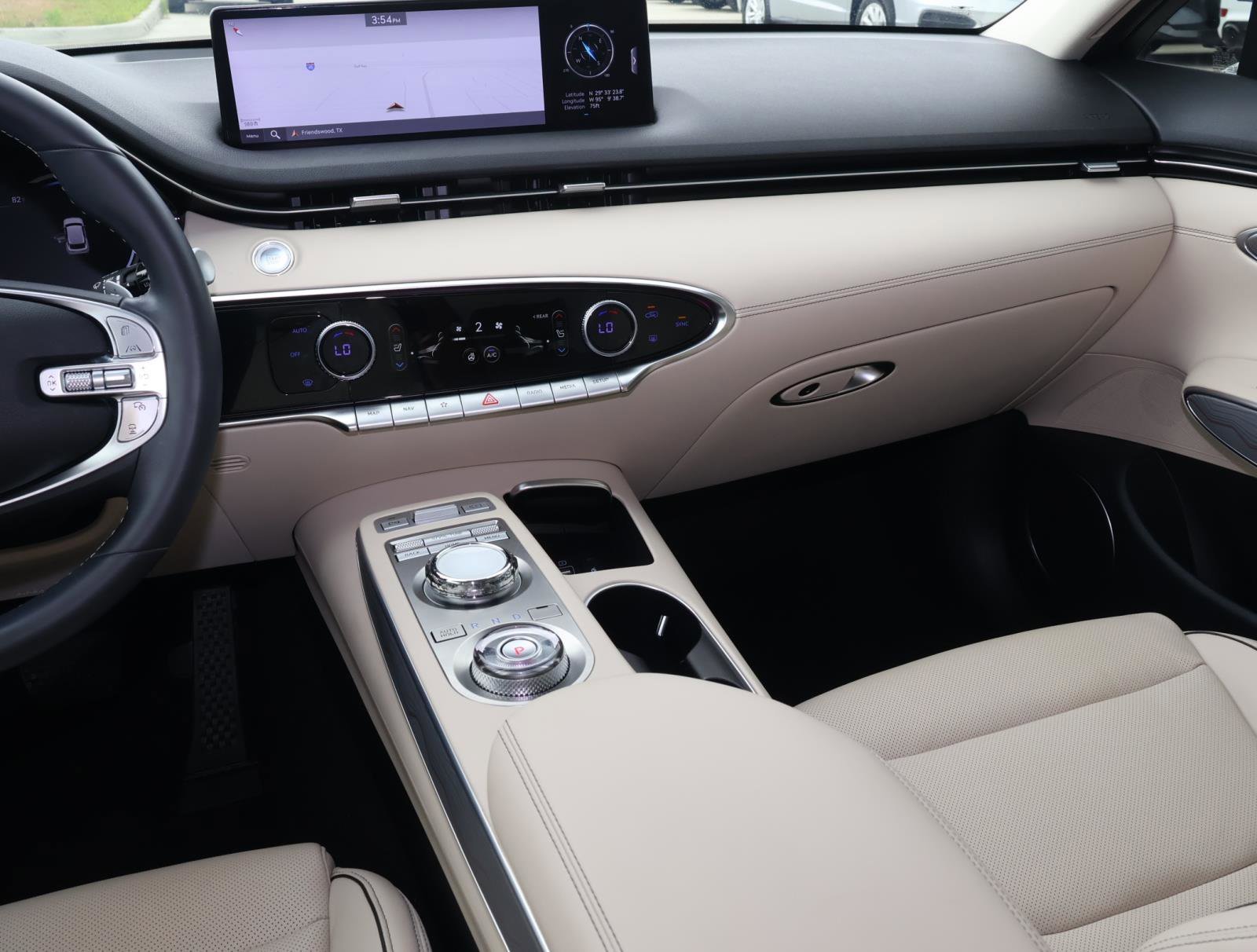 2022 GENESIS GV70 Standard - Photo 10