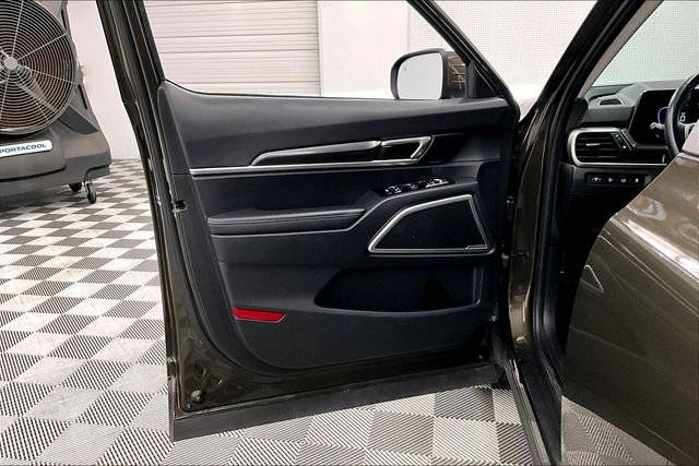 2025 Kia Telluride S - Photo 20