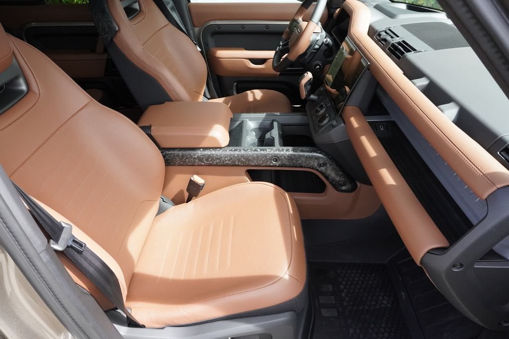 New 2026 Petra Copper LAND ROVER OCTA image 23