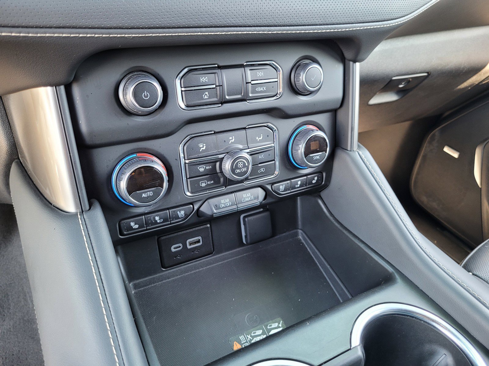 Used 2024 Black Chevrolet Premier image 20