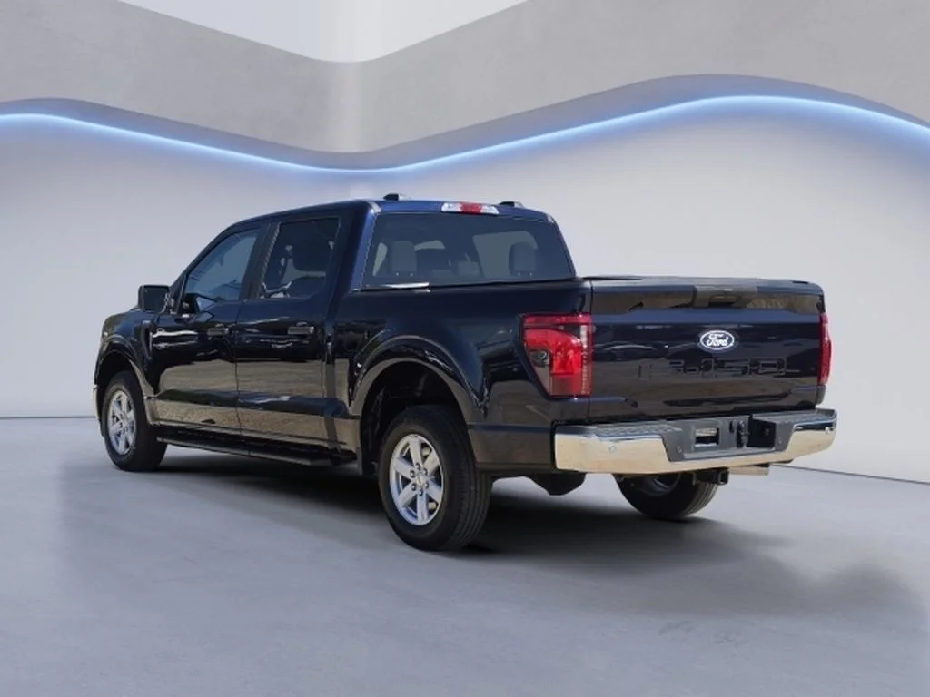 Certified Used 2025 Antimatter Blue Metallic Ford XL image 4