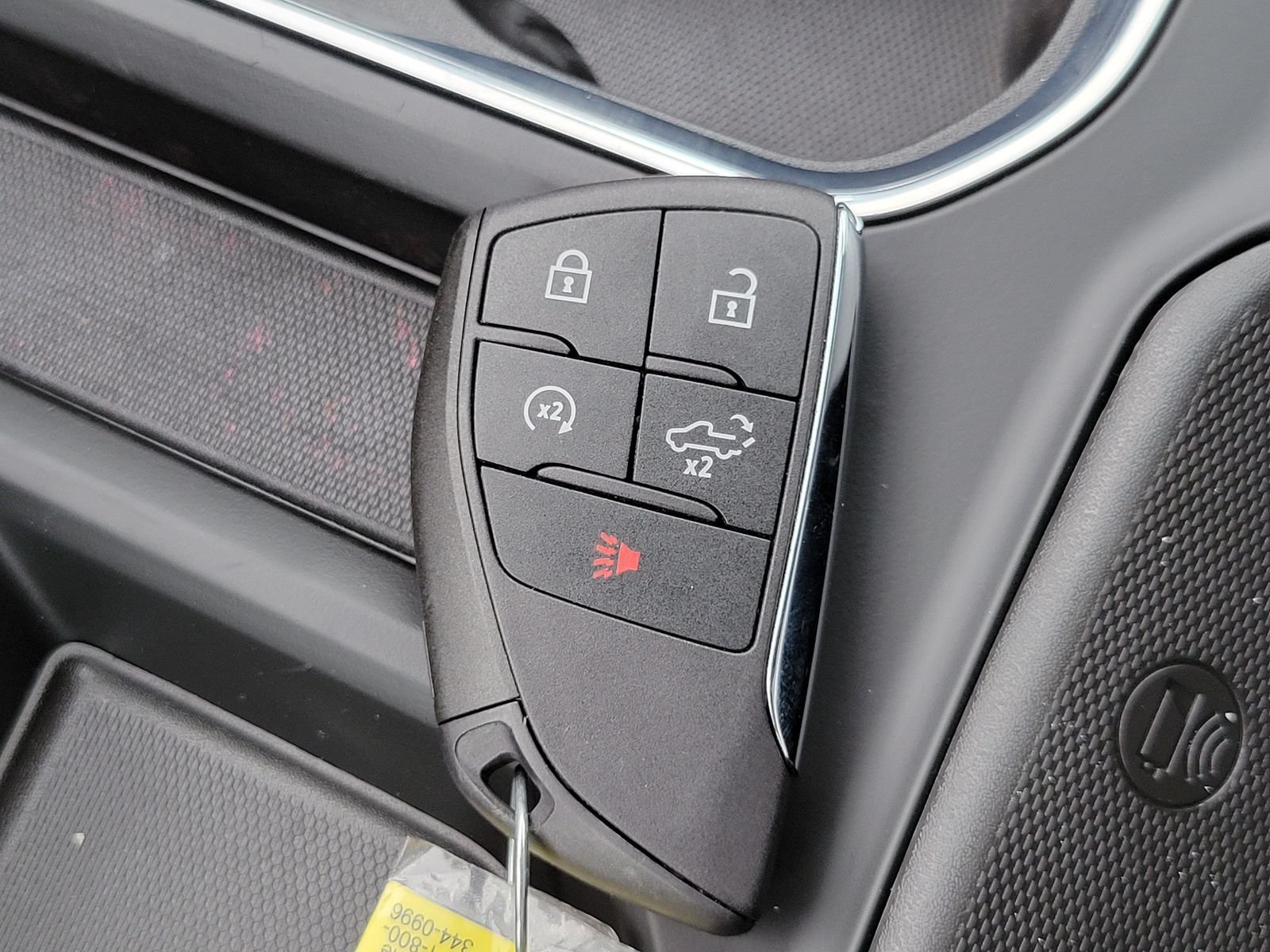 Used 2022 Red GMC SLT image 23