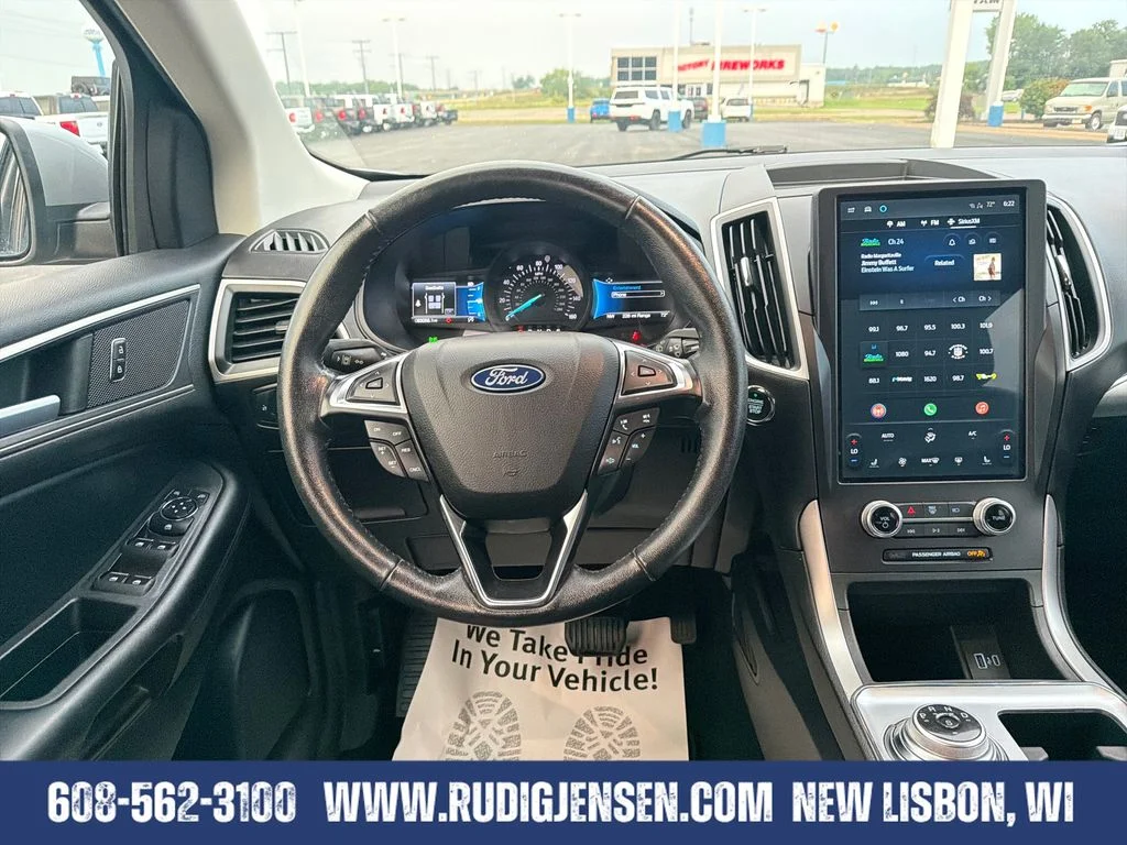 Used 2022 Silver Ford SEL image 13