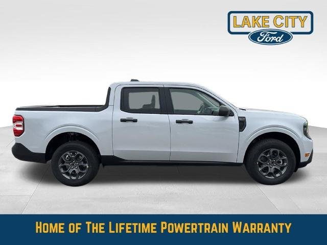New 2026 Space White Metallic Ford XLT image 33