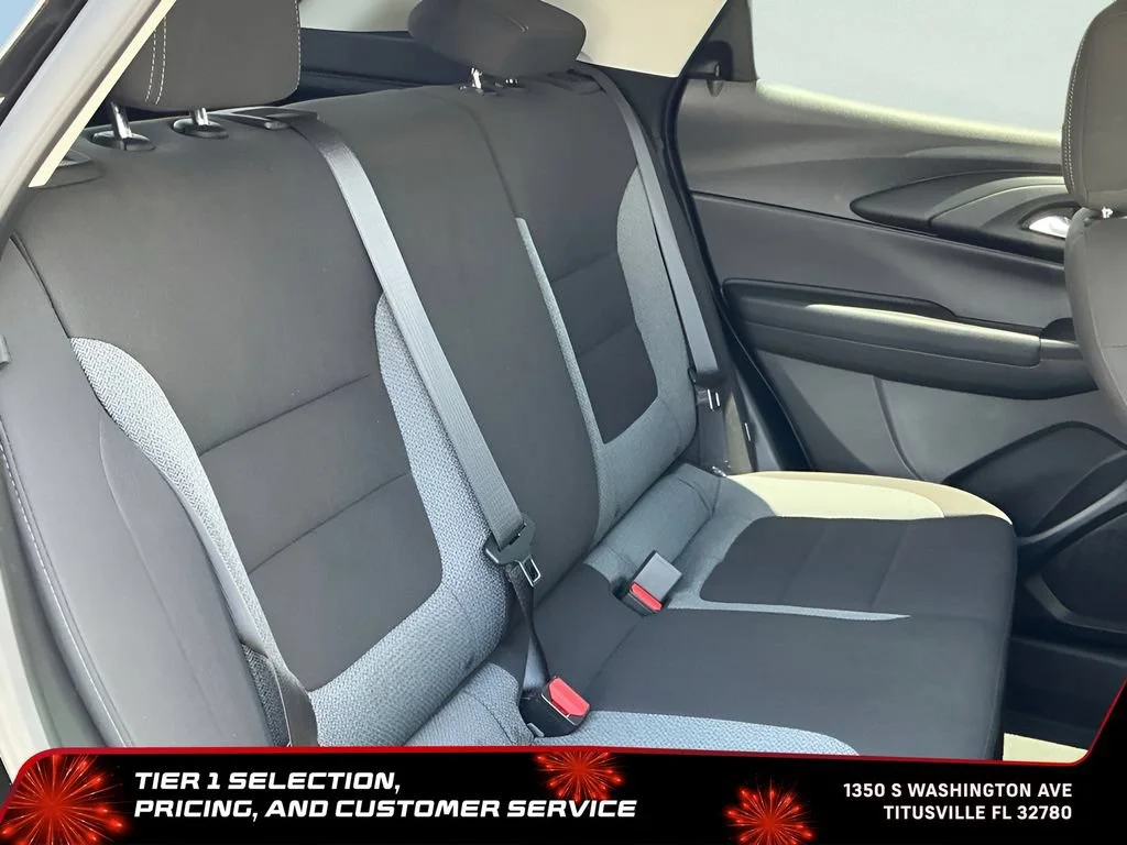 Used 2025 Mosaic Black Metallic Chevrolet LT image 14
