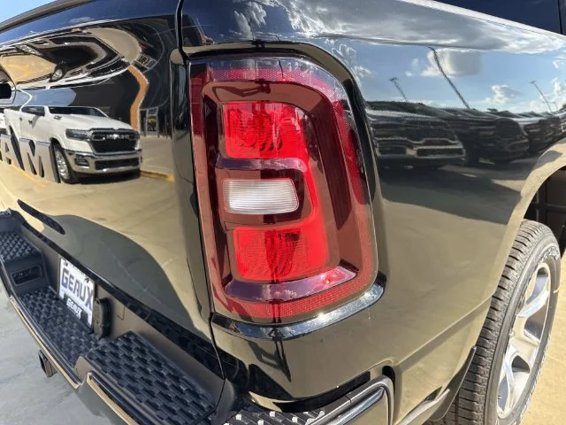 New 2026 Diamond Black Crystal Pearl-Coat Exterior Paint RAM Express image 21