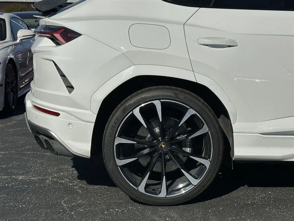 Used 2021 BALLOON WHITE PEARL LAMBORGHINI  image 49