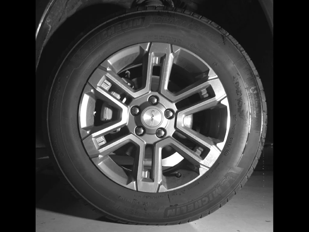 Certified Used 2025 Silver GMC Elevation image 14