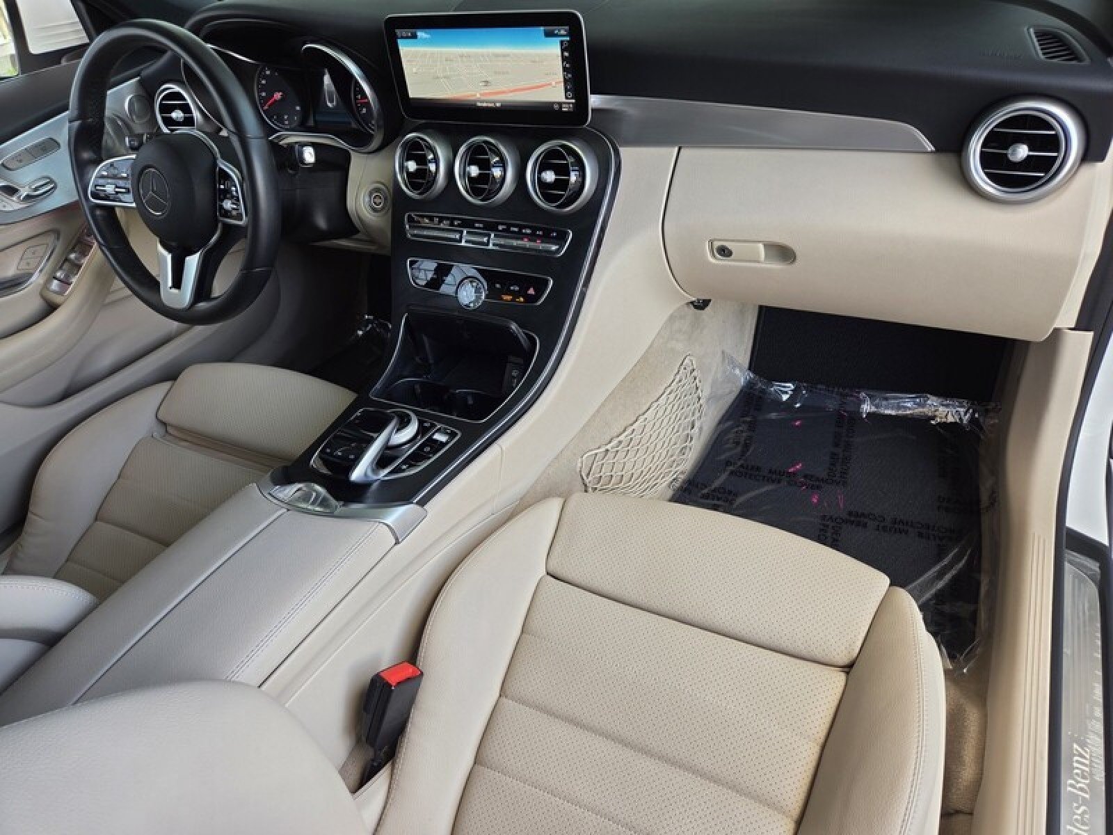 Used 2019 Polar White Mercedes-Benz C 300 image 19