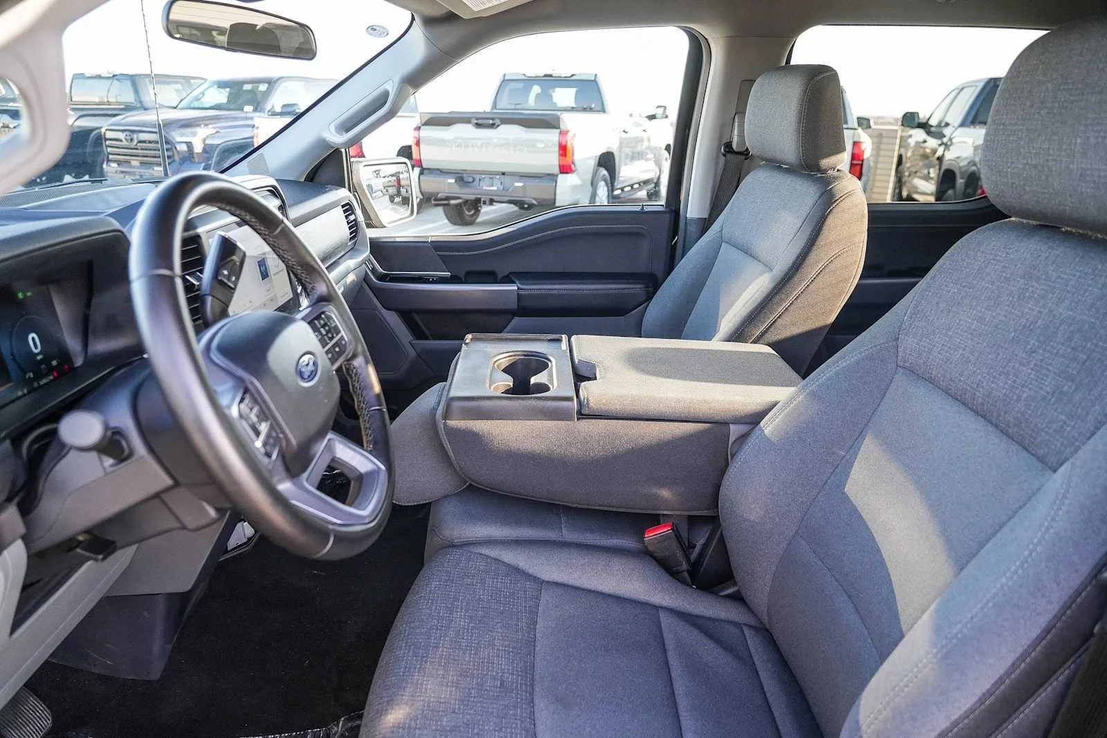Used 2025 Agate Black Metallic Ford XLT image 16