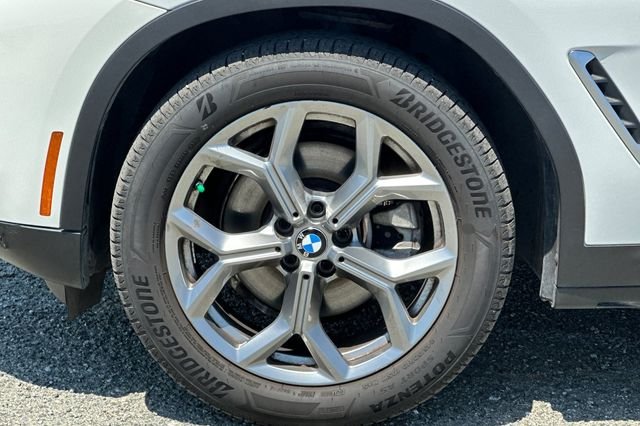 Used 2023 White BMW xDrive30i image 35
