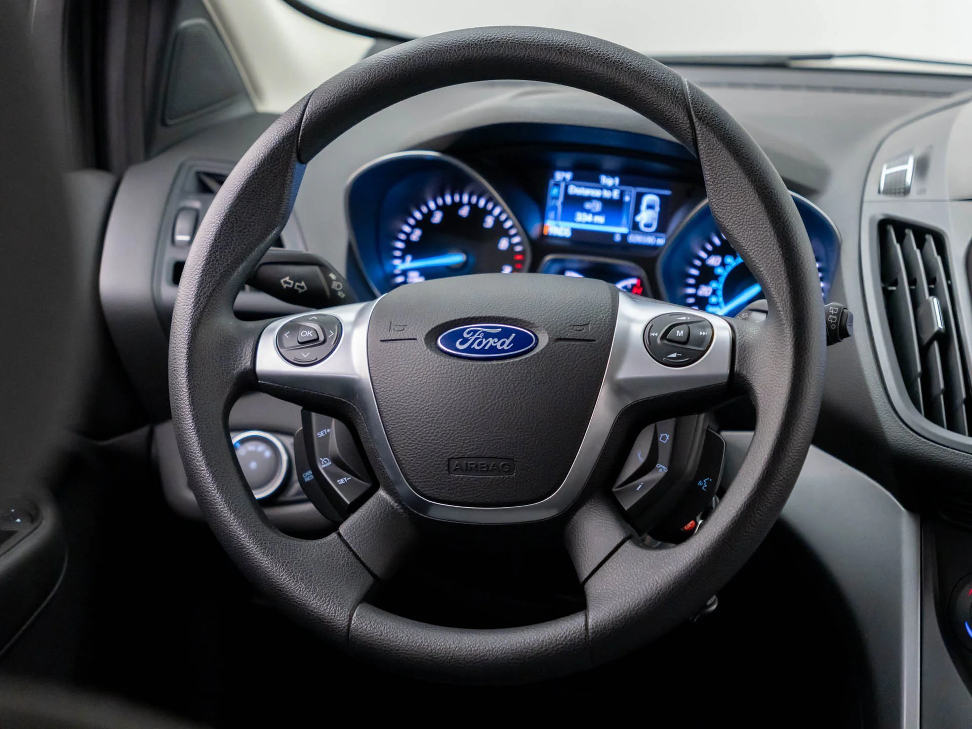 Used 2014 Red Ford SE image 11