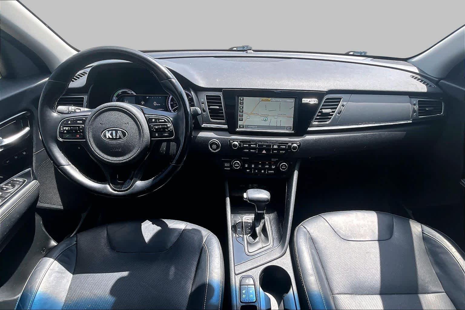 Used 2018 CERULEAN Kia Touring image 14