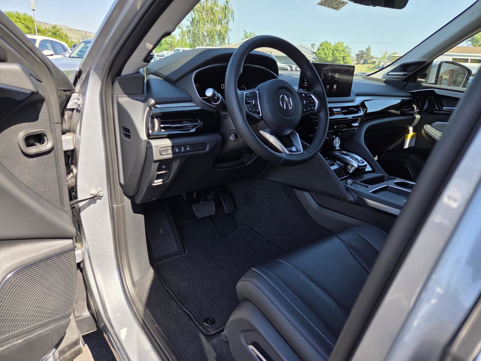 New 2026 Solar Silver Metallic Acura w/Technology Package AWD image 15