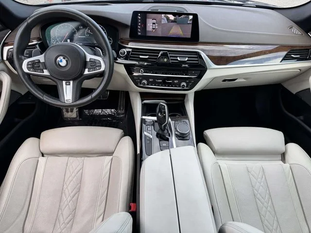 Used 2019 Blue BMW M550i xDrive image 18